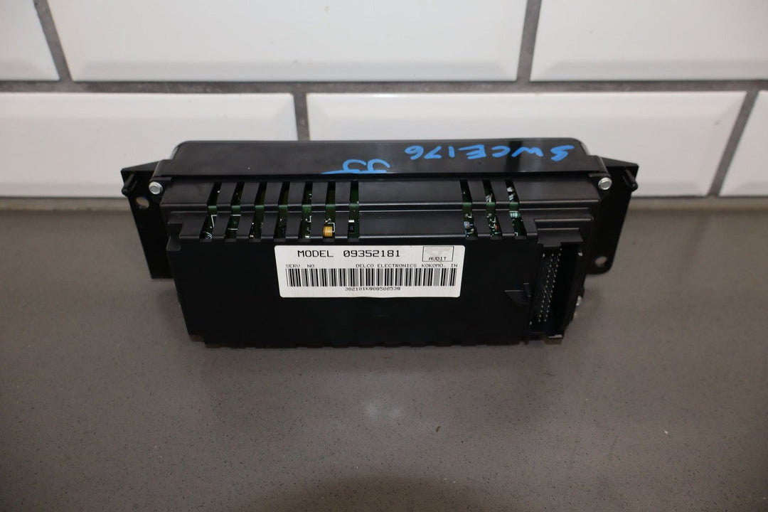 1997 - 2004 Chevrolet Corvette Automatic Temperature Climate Control CJ2
