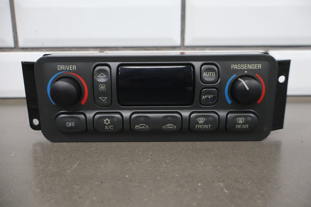1997-2004 Chevrolet Corvette Automatic Temperature Climate Control CJ2