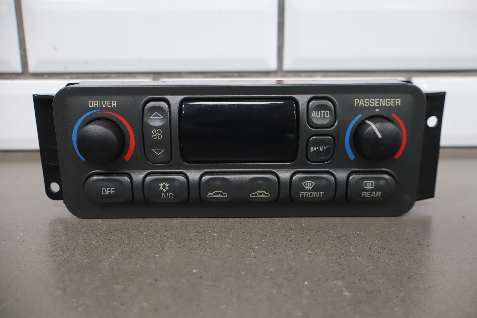 1997-2004 Chevrolet Corvette Automatic Temperature Climate Control CJ2