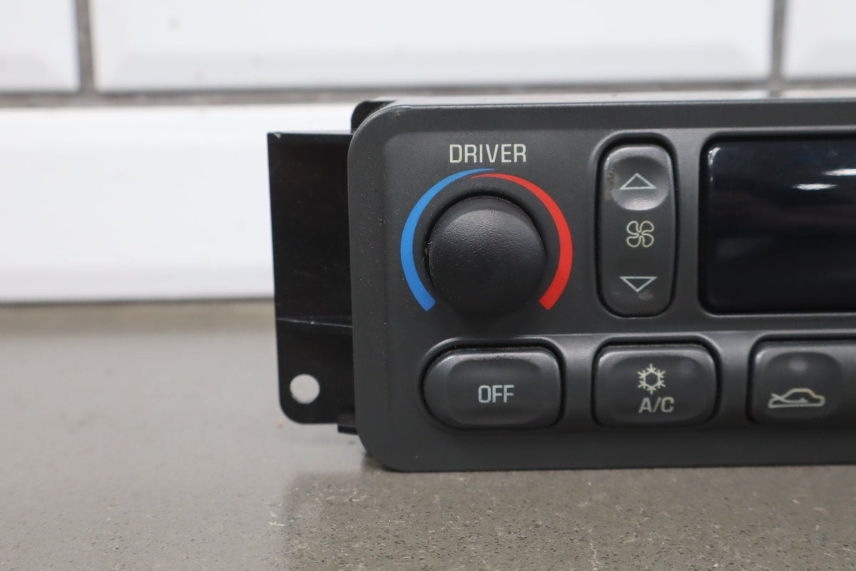 1997-2004 Chevrolet Corvette Automatic Temperature Climate Control CJ2