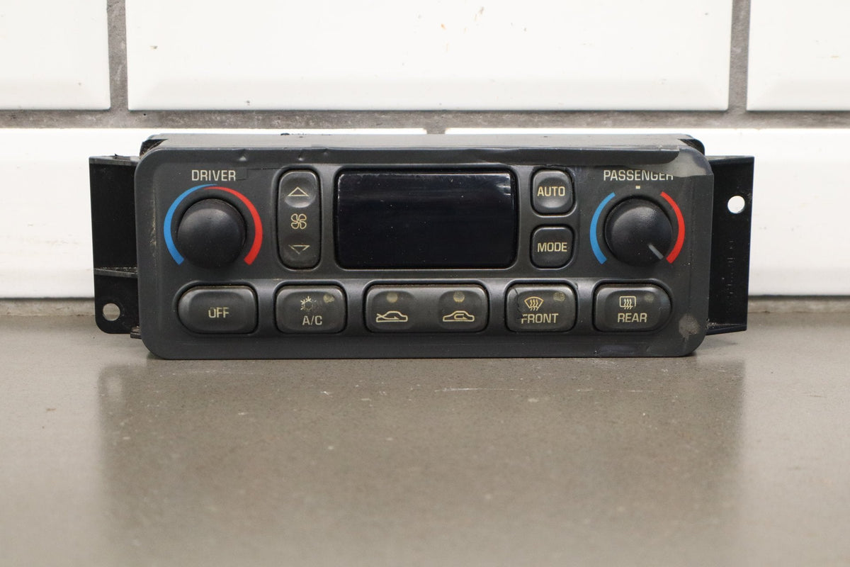 1997-2004 Chevrolet Corvette Automatic Temperature Climate Control CJ2