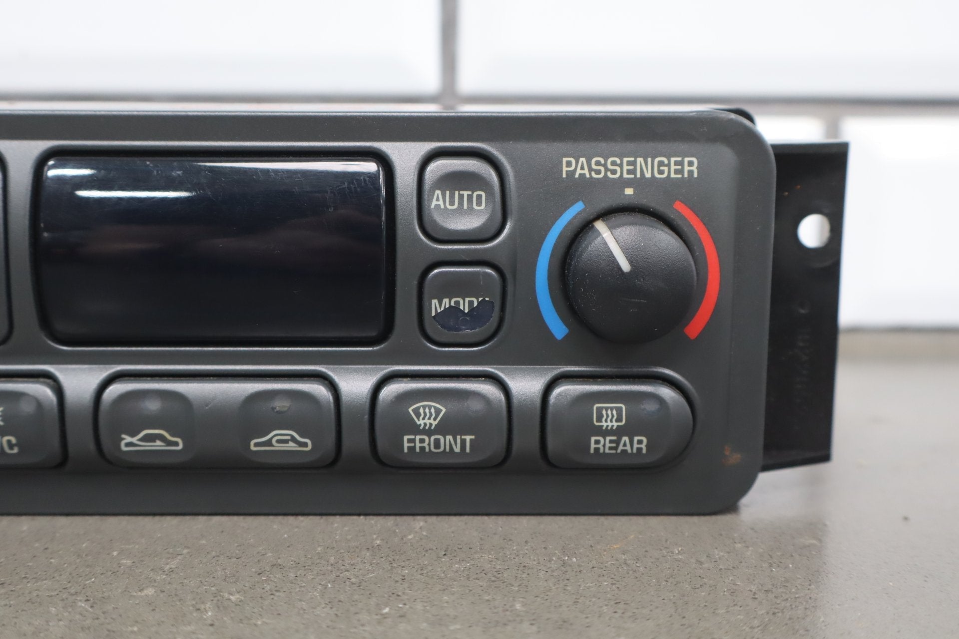 1997-2004 Chevrolet Corvette Automatic Temperature Climate Control CJ2