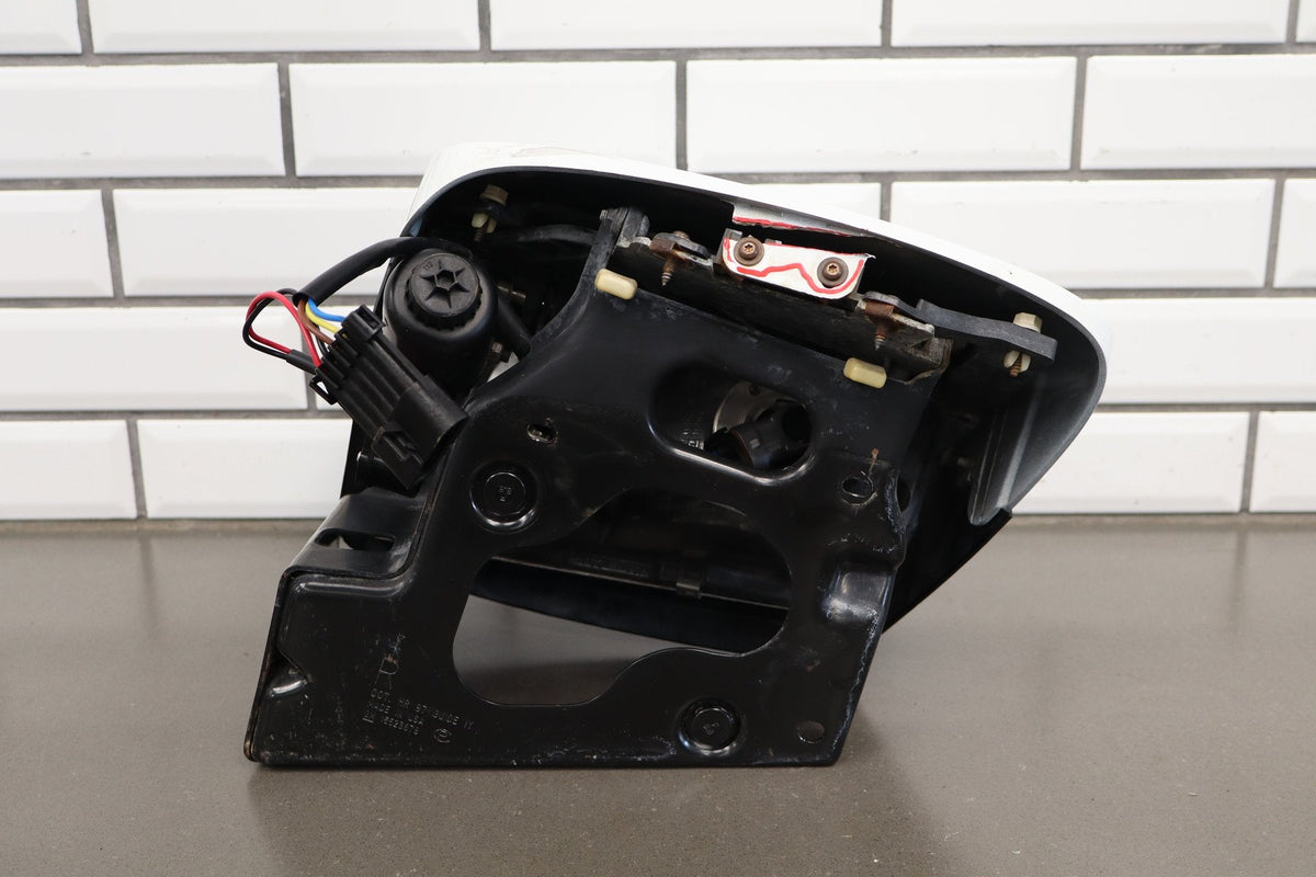 1997-2004 Chevrolet Corvette C5 5.7L Right Headlamp Assembly 16526232