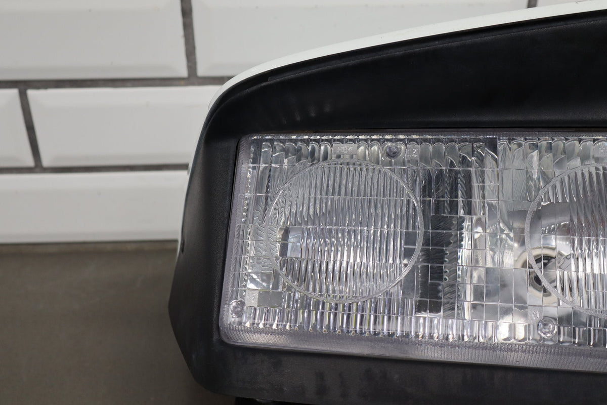 1997-2004 Chevrolet Corvette C5 5.7L Right Headlamp Assembly 16526232