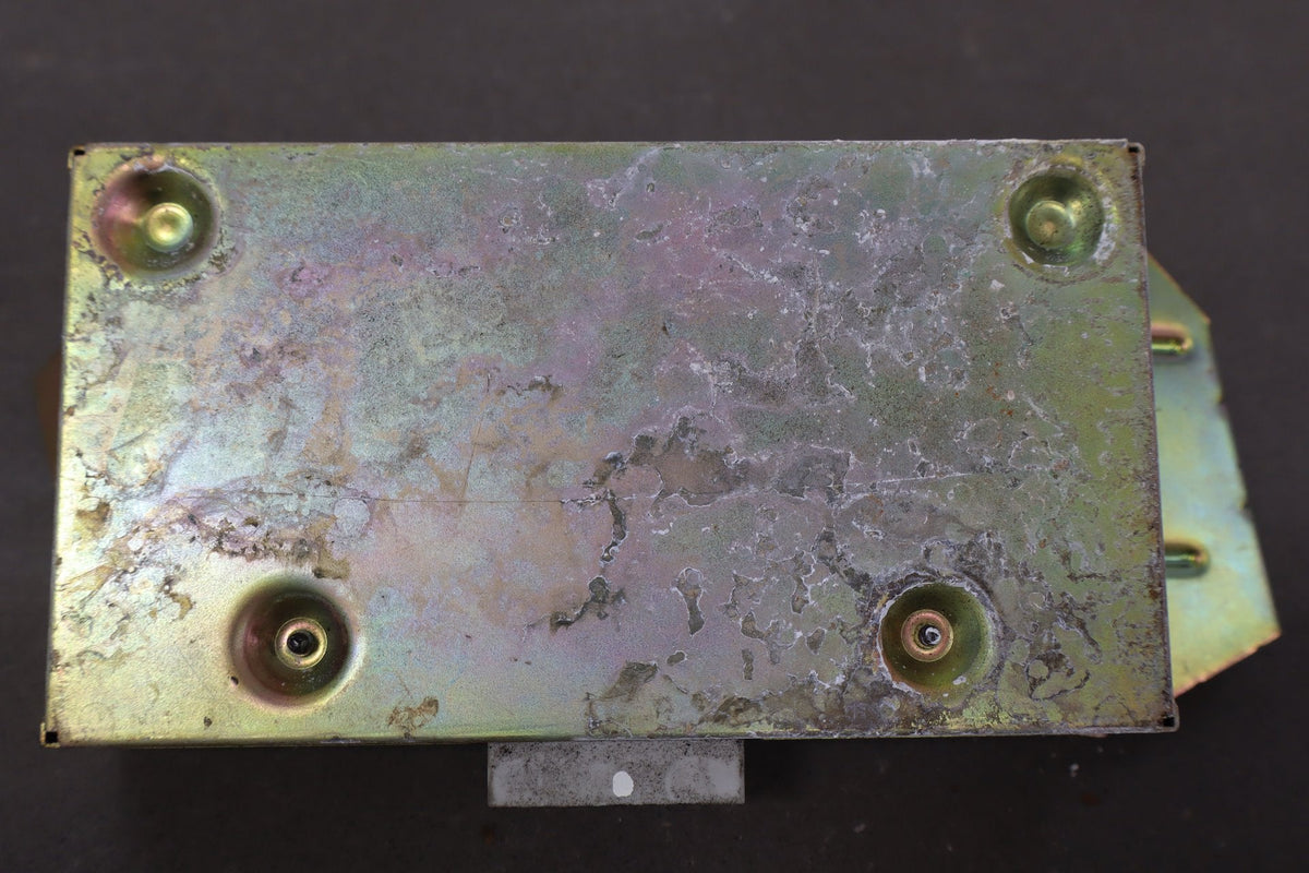 1997-2004 Chevrolet Corvette C5 Bose Radio Amplifier OEM 10290827