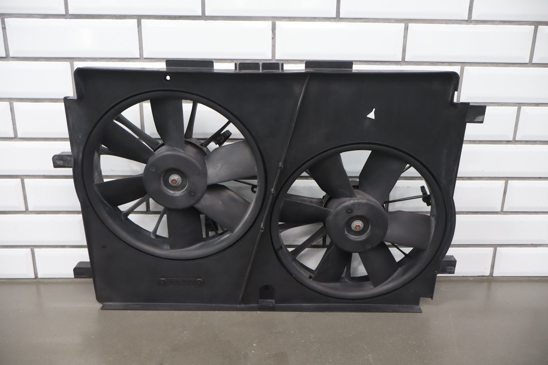 1997-2004 Chevrolet Corvette C5 Cooling Fan 24001282