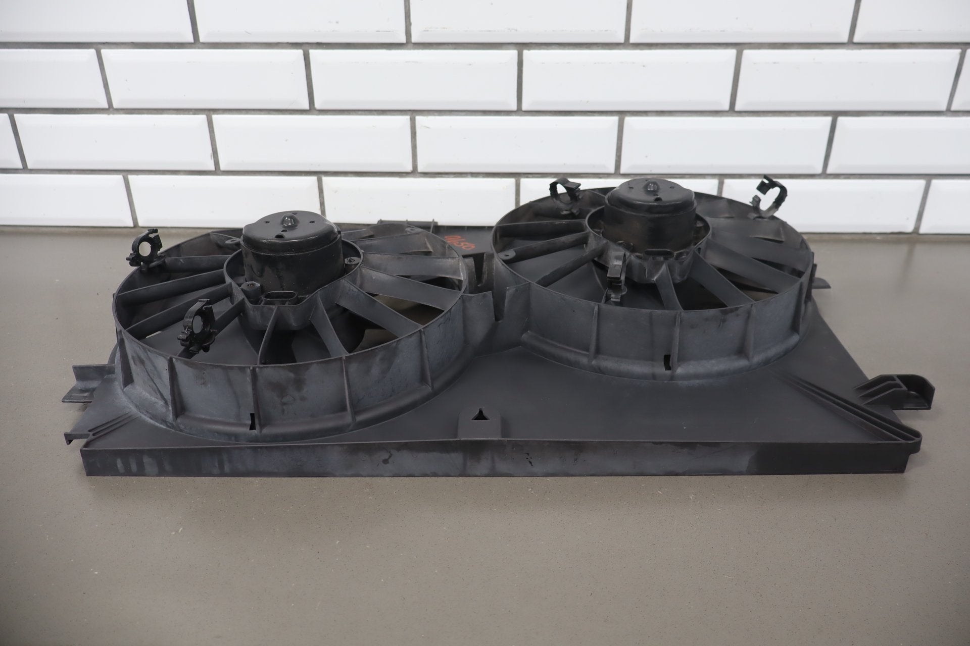 1997-2004 Chevrolet Corvette C5 Cooling Fan 24001282