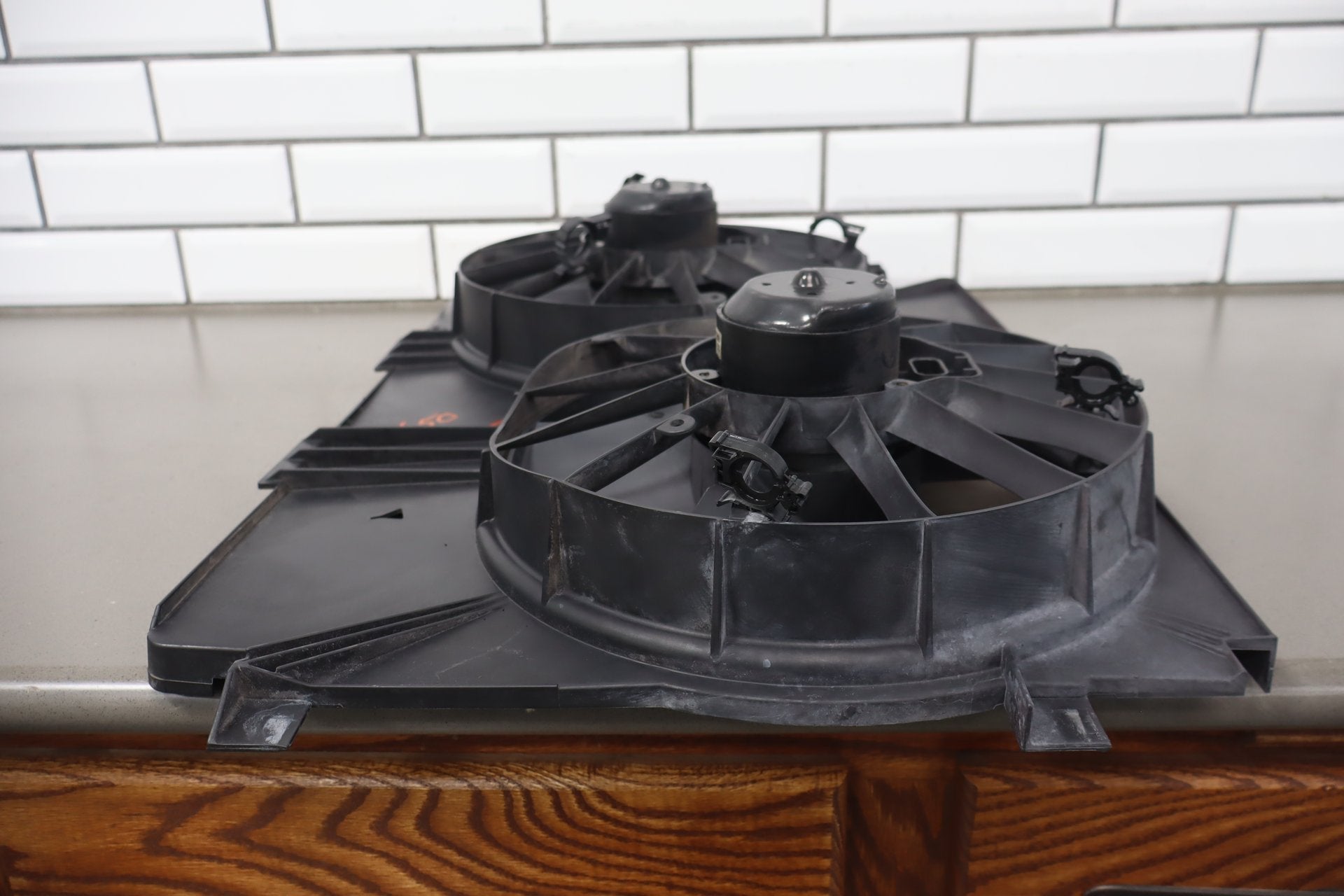 1997-2004 Chevrolet Corvette C5 Cooling Fan 24001282