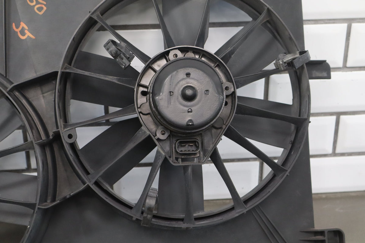 1997-2004 Chevrolet Corvette C5 Cooling Fan 24001282