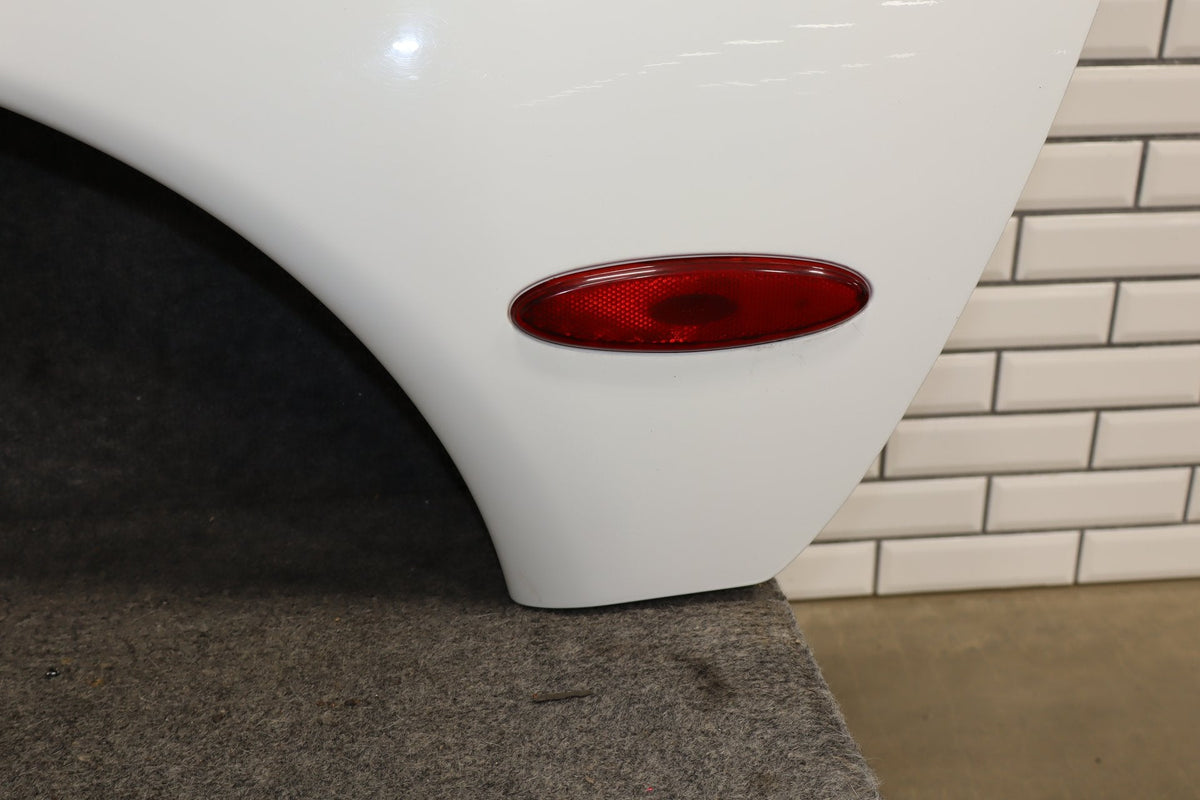 1997-2004 Chevrolet Corvette C5 Coupe Left Driver Quarter Panel Artic White 10