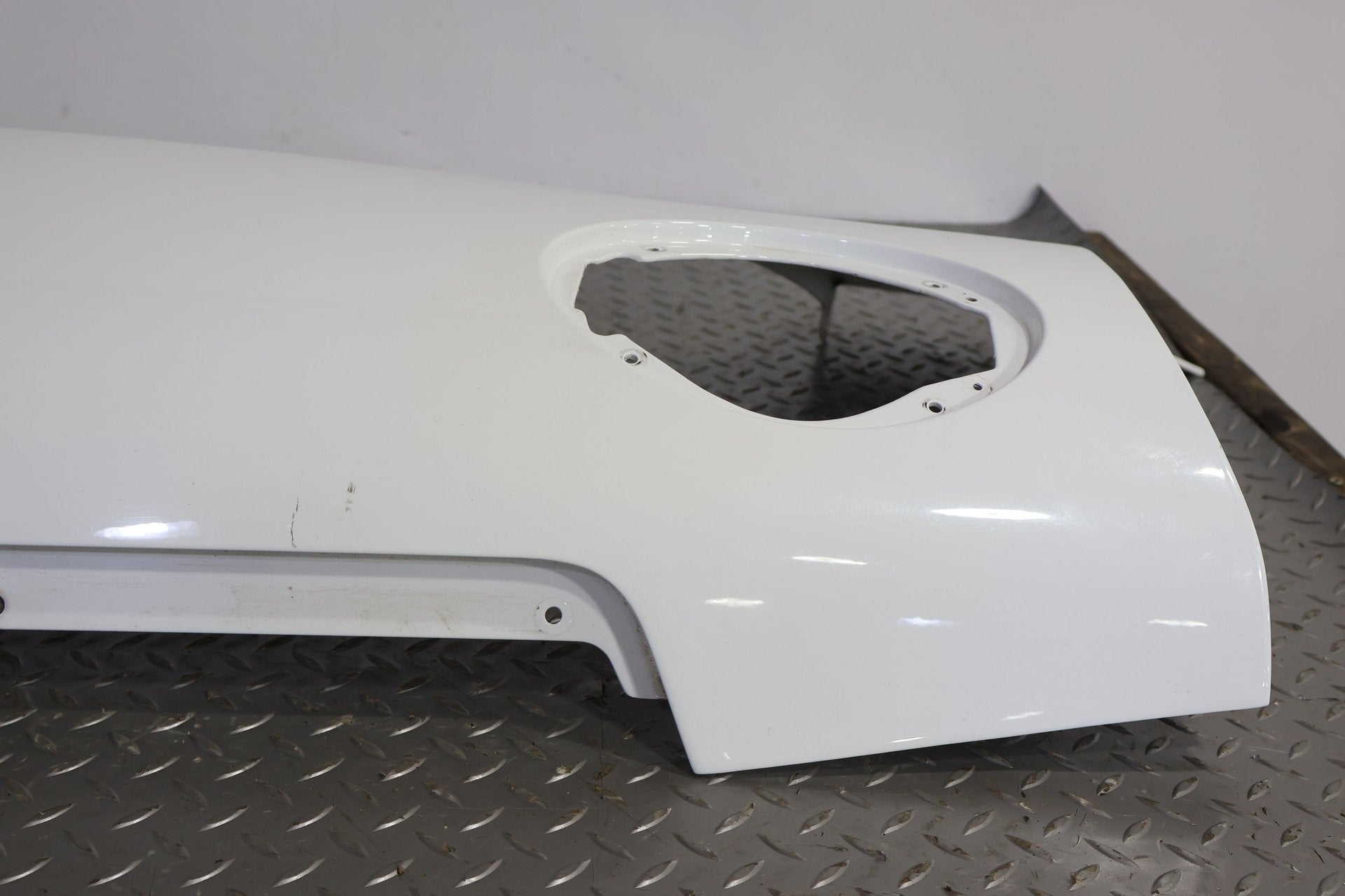 1997-2004 Chevrolet Corvette C5 Coupe Left Driver Quarter Panel White 10U