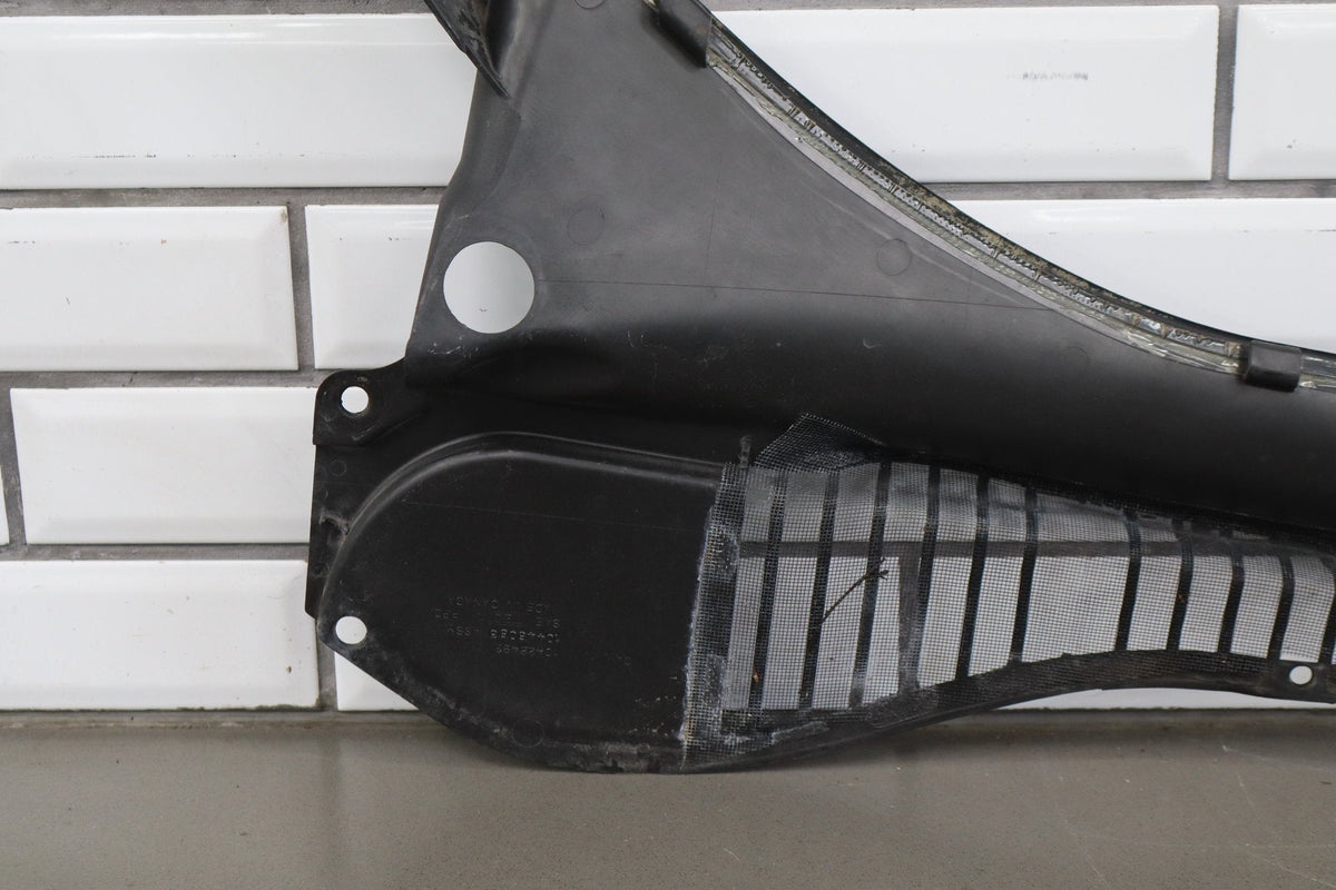 1997-2004 Chevrolet Corvette C5 Cowl Vent Panel 10446063