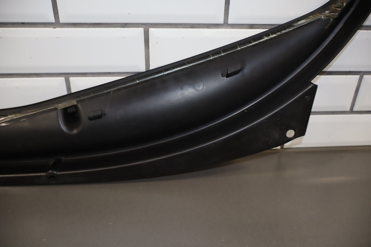 1997-2004 Chevrolet Corvette C5 Cowl Vent Panel 10446063