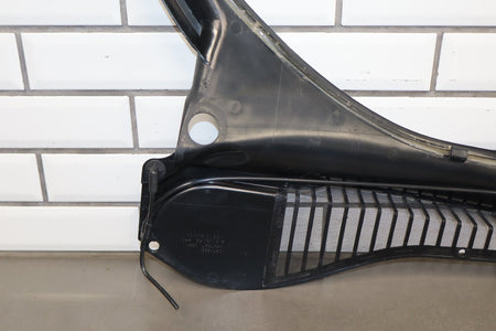 1997-2004 Chevrolet Corvette C5 Cowl Vent Panel 10446063
