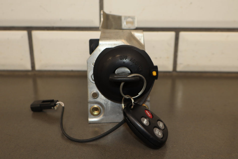 1997-2004 Chevrolet Corvette C5 Cylinder and Key Set