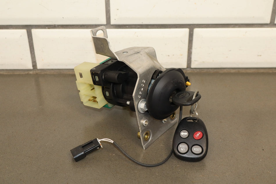 1997-2004 Chevrolet Corvette C5 Cylinder and Key Set