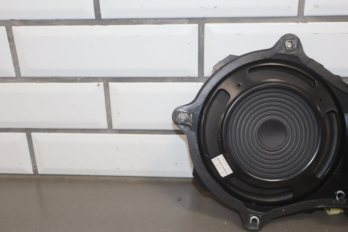 1997-2004 Chevrolet Corvette C5 Door Speakers Bose- Pair 10447355