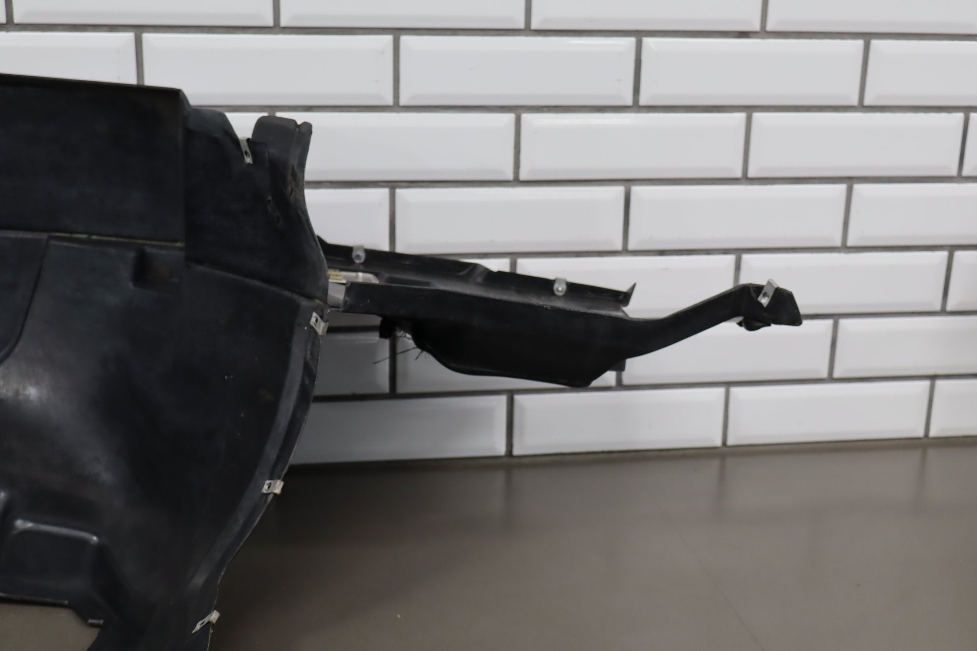1997-2004 Chevrolet Corvette C5 - Driver Left Wheelhouse Panel