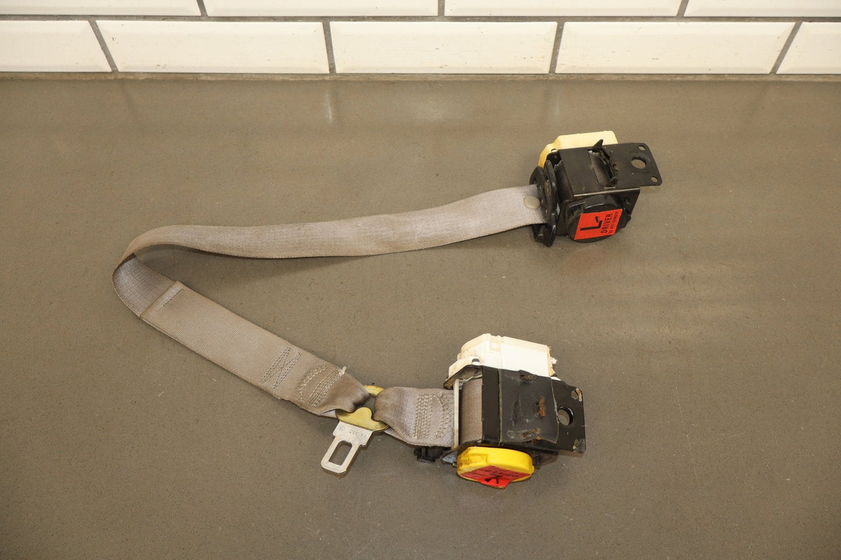 1997-2004 Chevrolet Corvette C5 Driver Seat Belt Retractor Light Grey 88893509