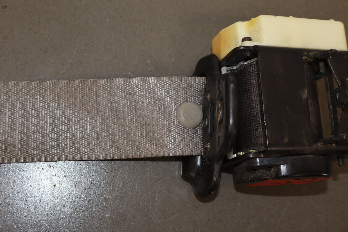 1997-2004 Chevrolet Corvette C5 Driver Seat Belt Retractor Light Grey 88893509