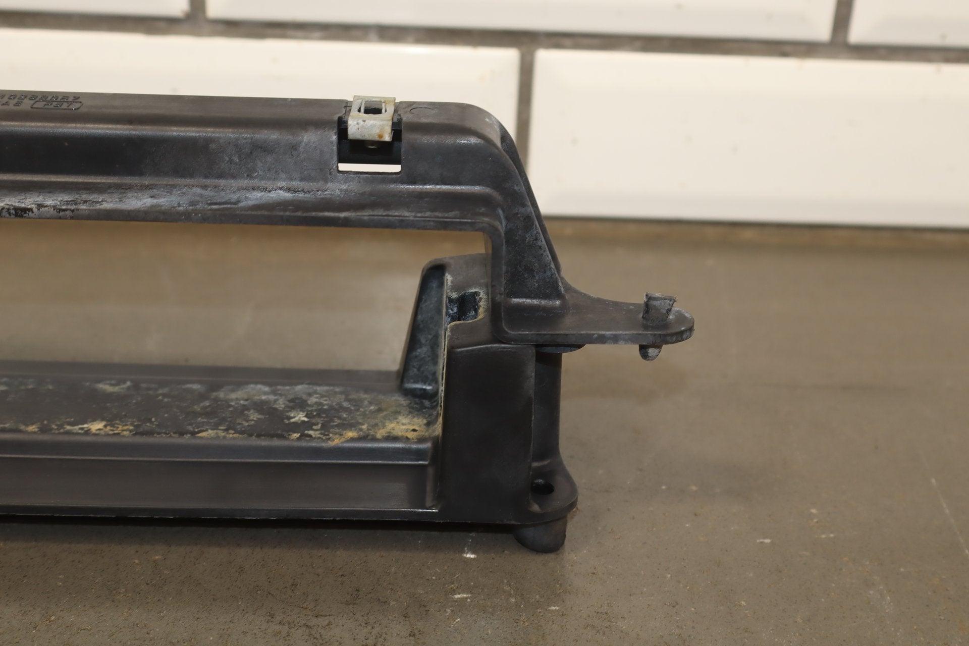 1997-2004 Chevrolet Corvette C5 ECU Bracket 10288067