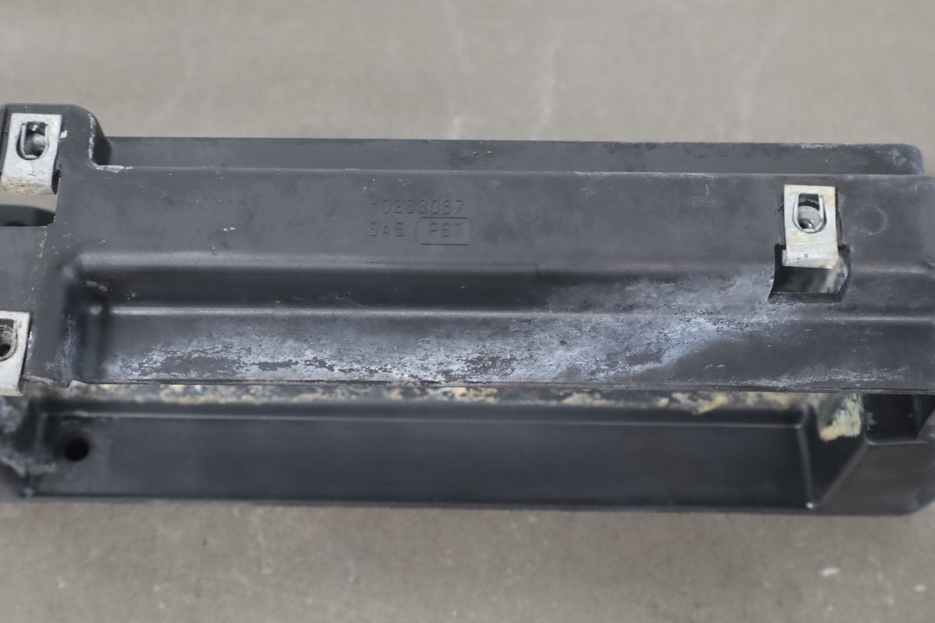 1997-2004 Chevrolet Corvette C5 ECU Bracket 10288067