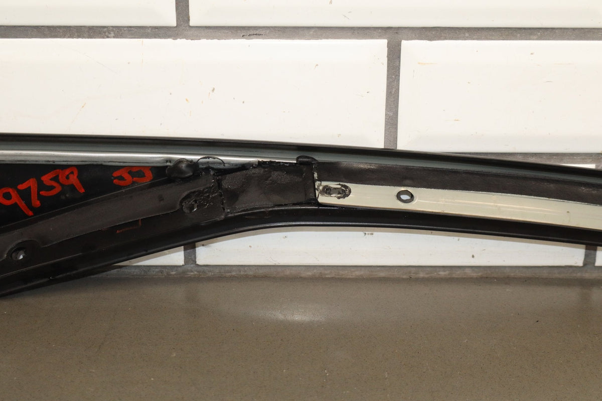 1997-2004 Chevrolet Corvette C5 Exterior Right A Pillar 10247724