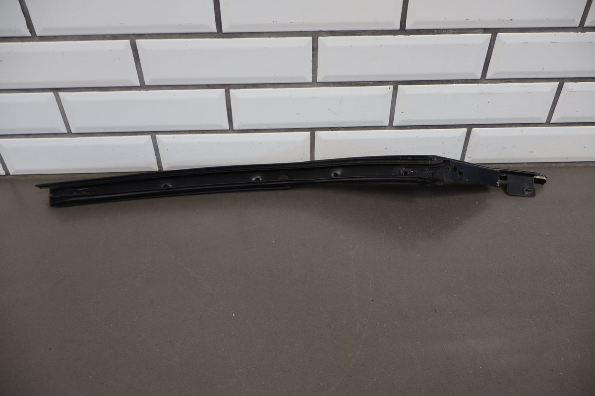 1997-2004 Chevrolet Corvette C5 Exterior Right A Pillar 10247724
