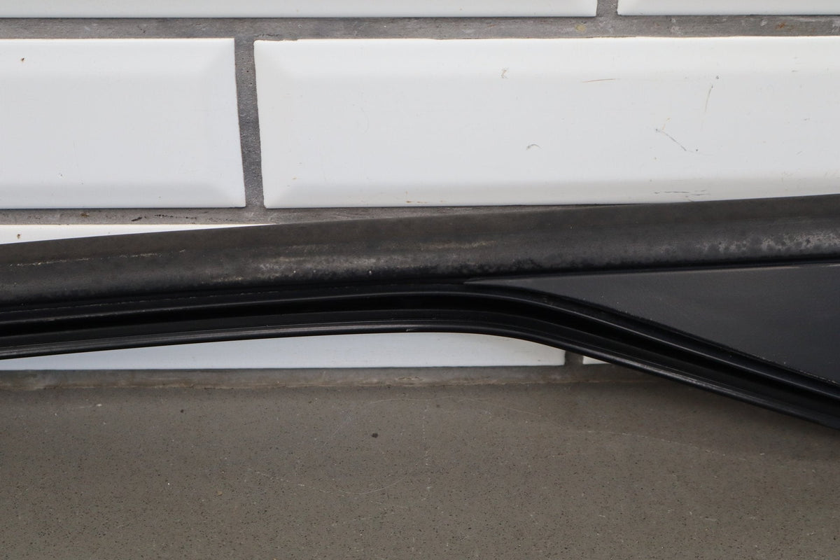 1997-2004 Chevrolet Corvette C5 Exterior Right A Pillar 10247724