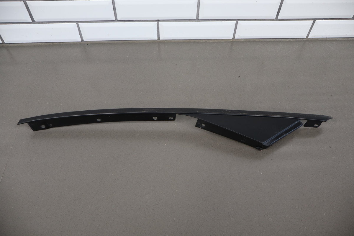 1997-2004 Chevrolet Corvette C5 Exterior Right A Pillar 10247724