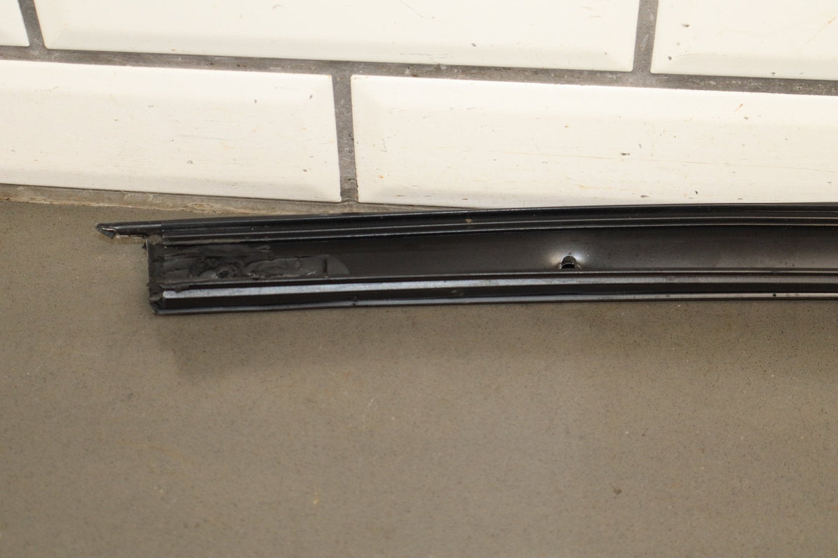 1997-2004 Chevrolet Corvette C5 Exterior Right A Pillar 10247724