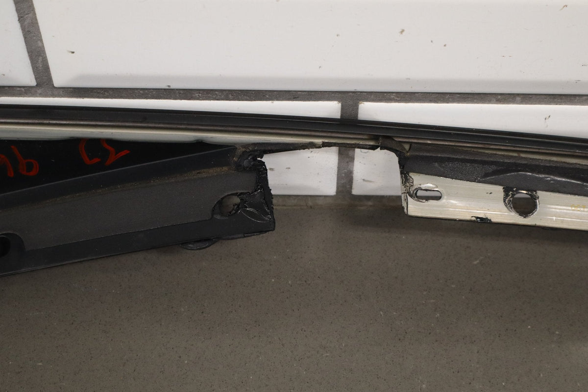 1997-2004 Chevrolet Corvette C5 Exterior Right A Pillar 10247724