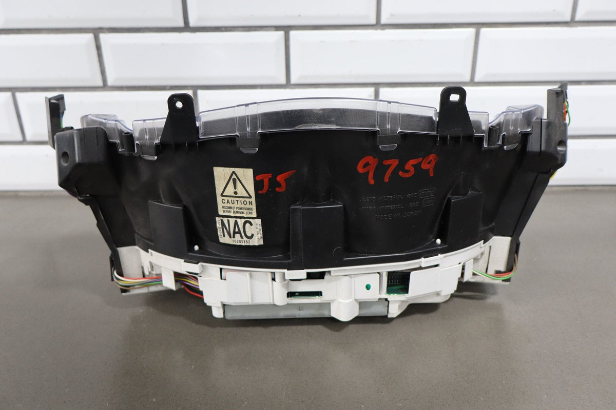 1997-2004 Chevrolet Corvette C5 - Instrument Cluster 10408309