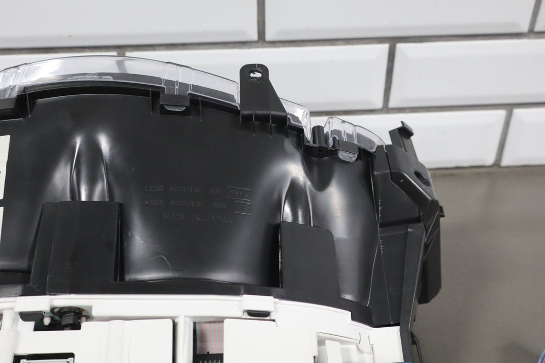 1997 - 2004 Chevrolet Corvette C5 - Instrument Cluster 10408309