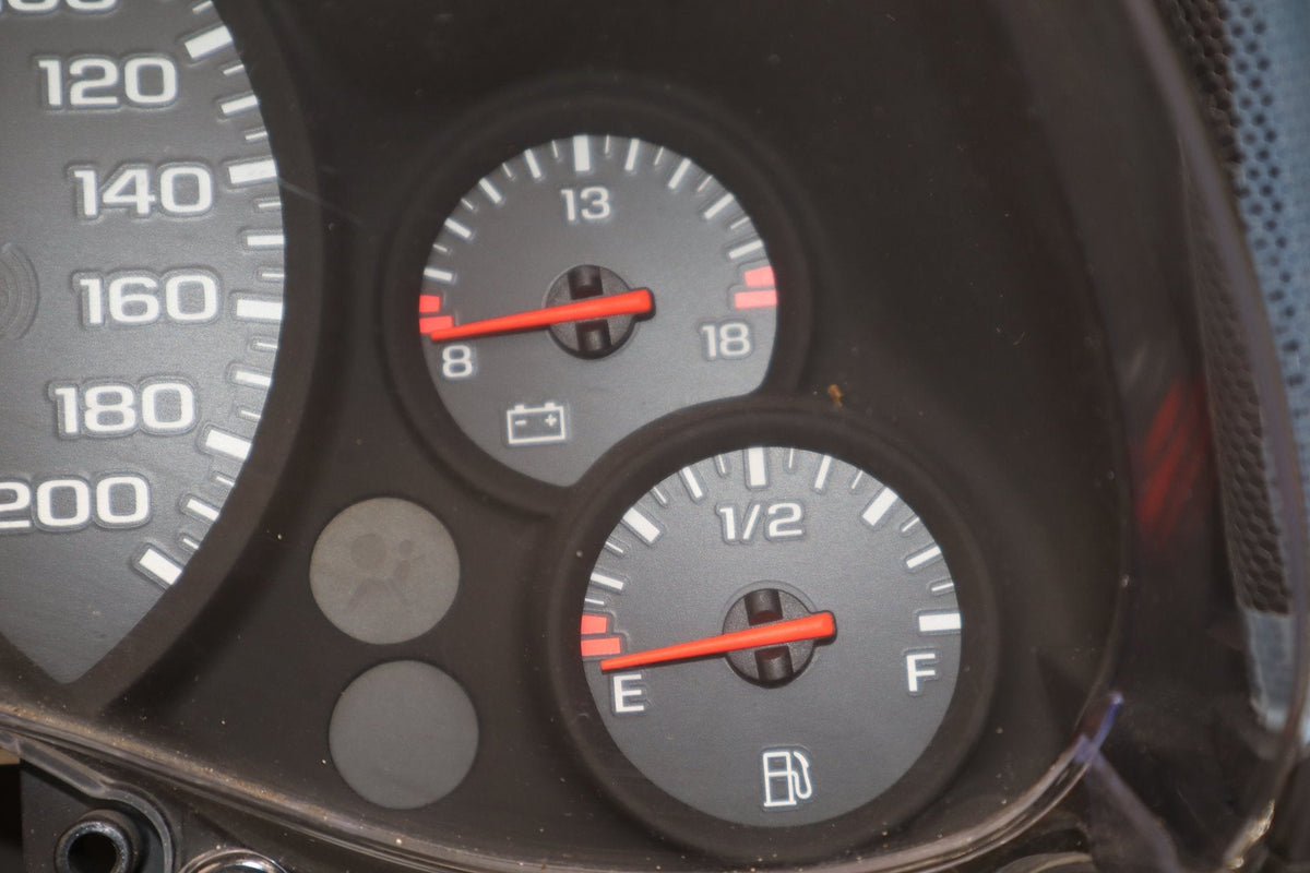 1997-2004 Chevrolet Corvette C5 - Instrument Cluster 10408309