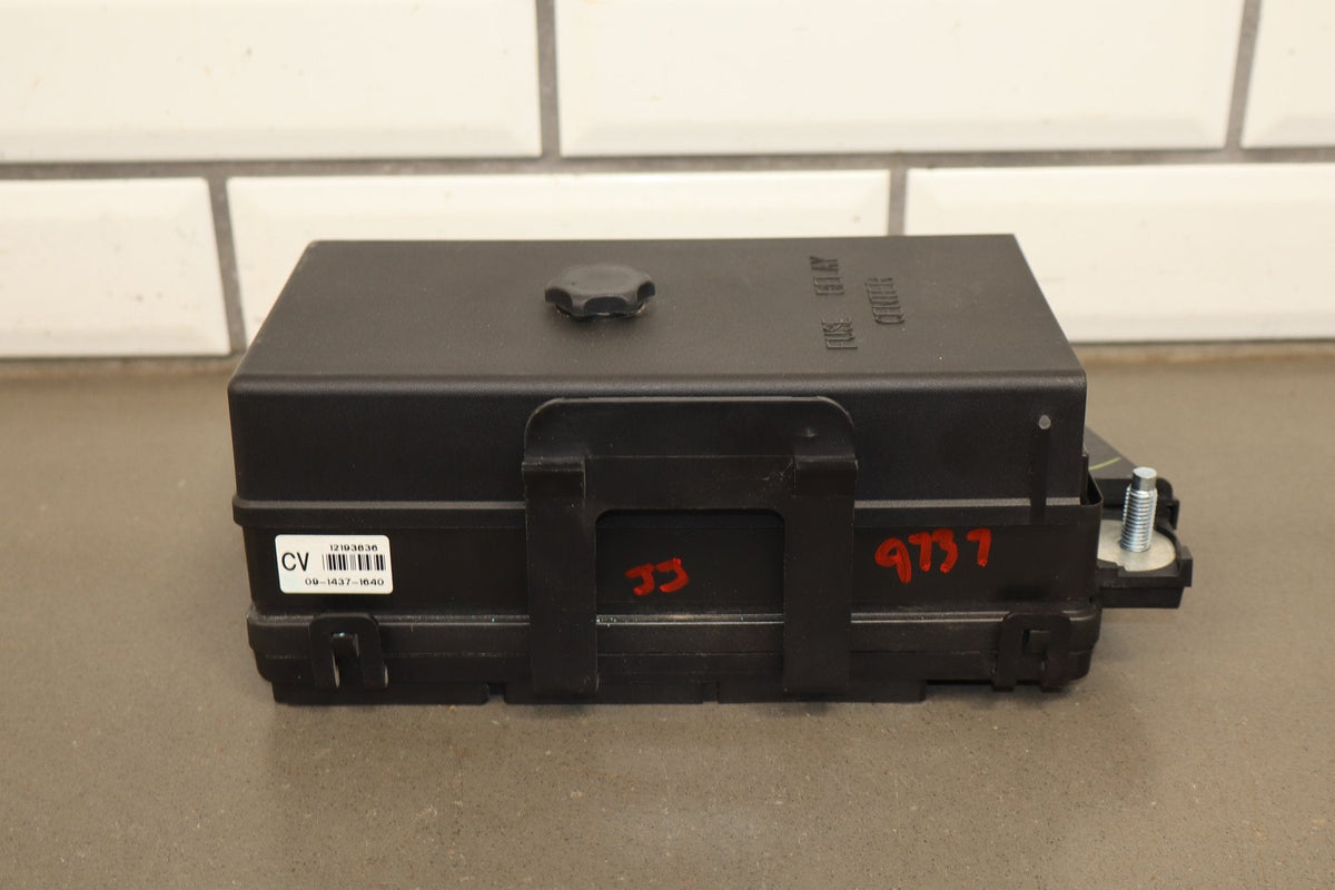 1997-2004 Chevrolet Corvette C5 Interior Fuse Box (Flood Untested)
