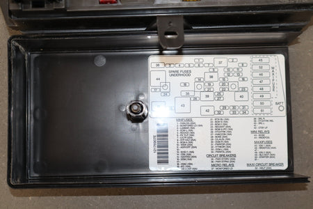 1997-2004 Chevrolet Corvette C5 Interior Fuse Box (Flood Untested)