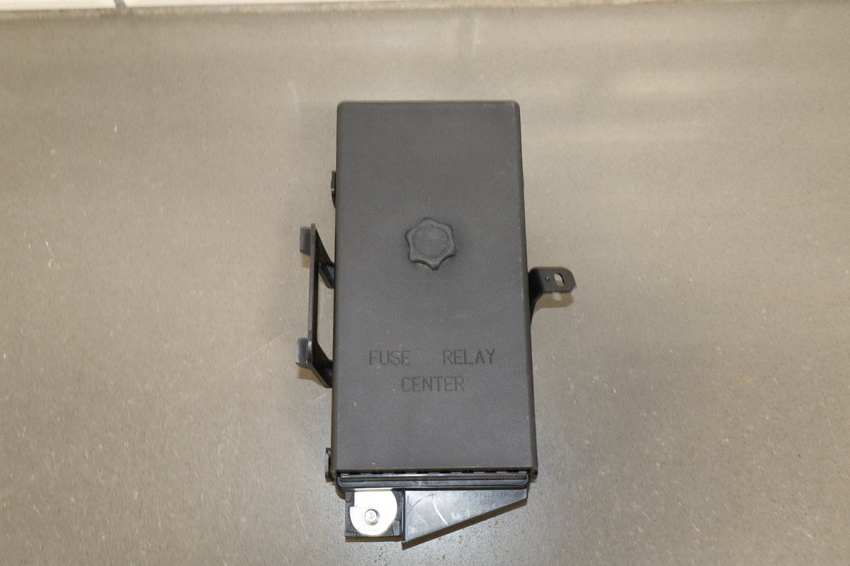 1997-2004 Chevrolet Corvette C5 Interior Fuse Box (Flood Untested)