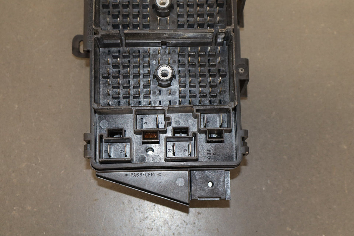 1997-2004 Chevrolet Corvette C5 Interior Fuse Box (Flood Untested)