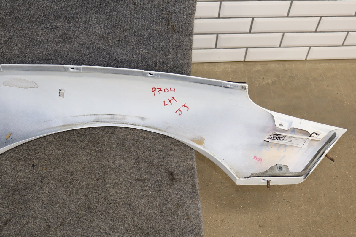 1997-2004 Chevrolet Corvette C5 Left Fender Artic White 10