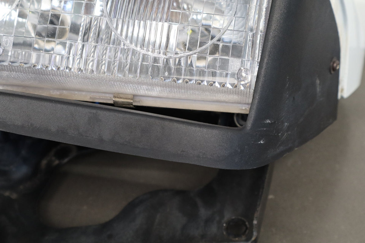 1997-2004 Chevrolet Corvette C5 Left Headlamp Artic White 10