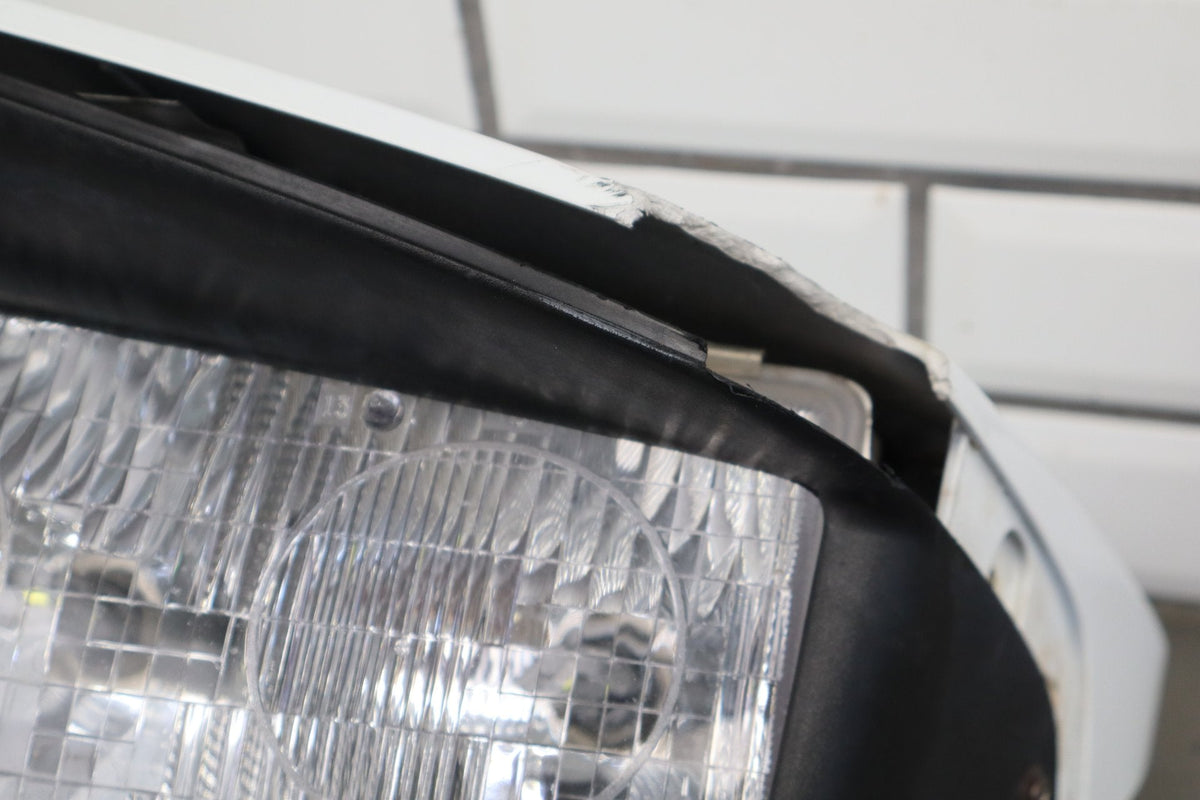 1997-2004 Chevrolet Corvette C5 Left Headlamp Artic White 10