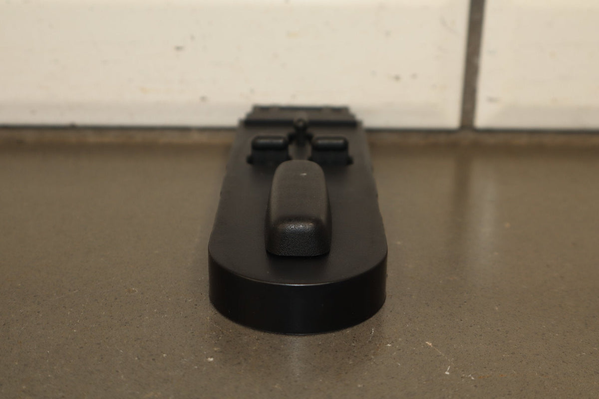1997-2004 Chevrolet Corvette C5 LH Power Seat Switch Untested