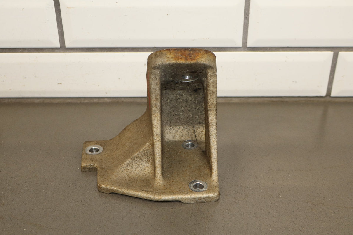 1997-2004 Chevrolet Corvette C5 LS1/ LS6 - Pair - Engine Mount Brackets