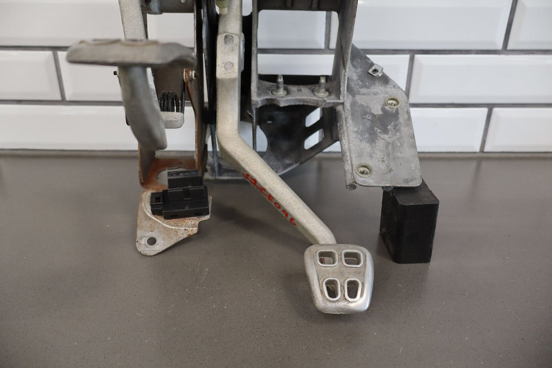 1997 - 2004 Chevrolet Corvette C5 - Manual Transmission Pedal Assembly