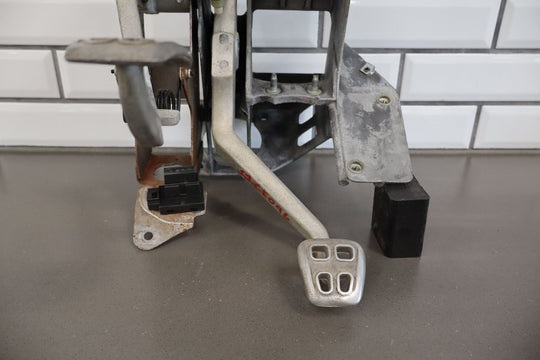 1997 - 2004 Chevrolet Corvette C5 - Manual Transmission Pedal Assembly