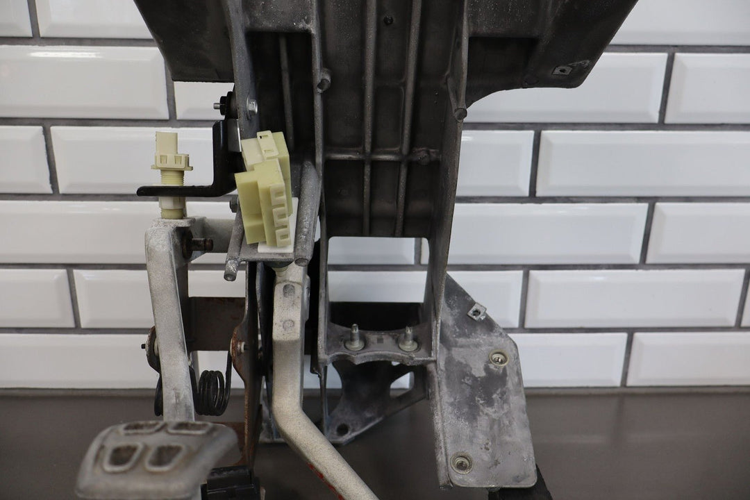 1997 - 2004 Chevrolet Corvette C5 - Manual Transmission Pedal Assembly