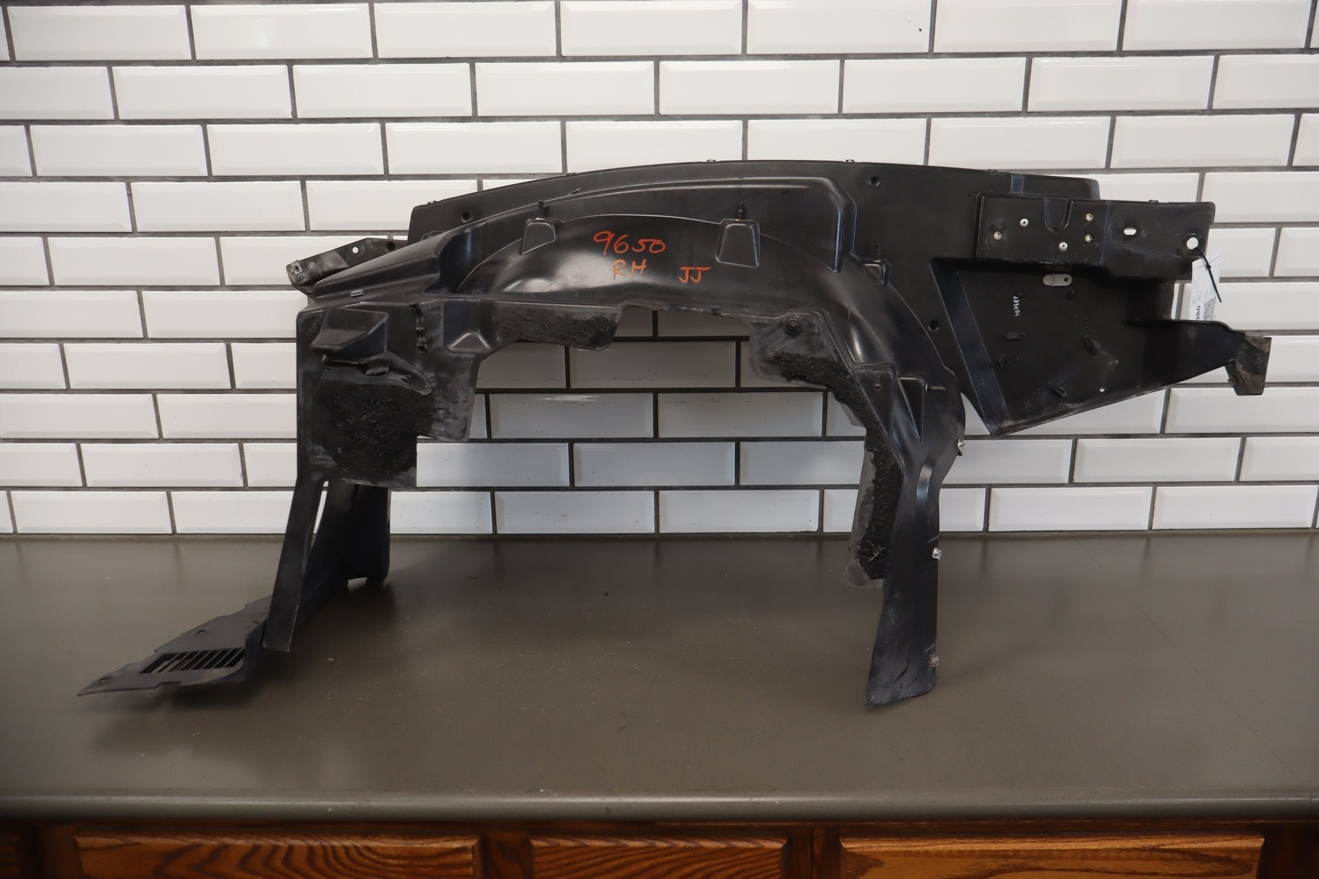 1997-2004 Chevrolet Corvette C5- Passenger Right Wheelhouse Panel