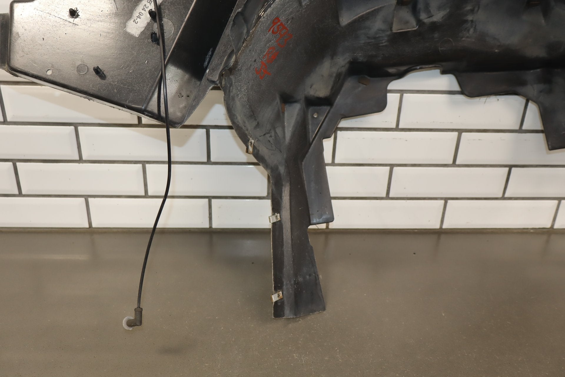 1997-2004 Chevrolet Corvette C5- Passenger Right Wheelhouse Panel