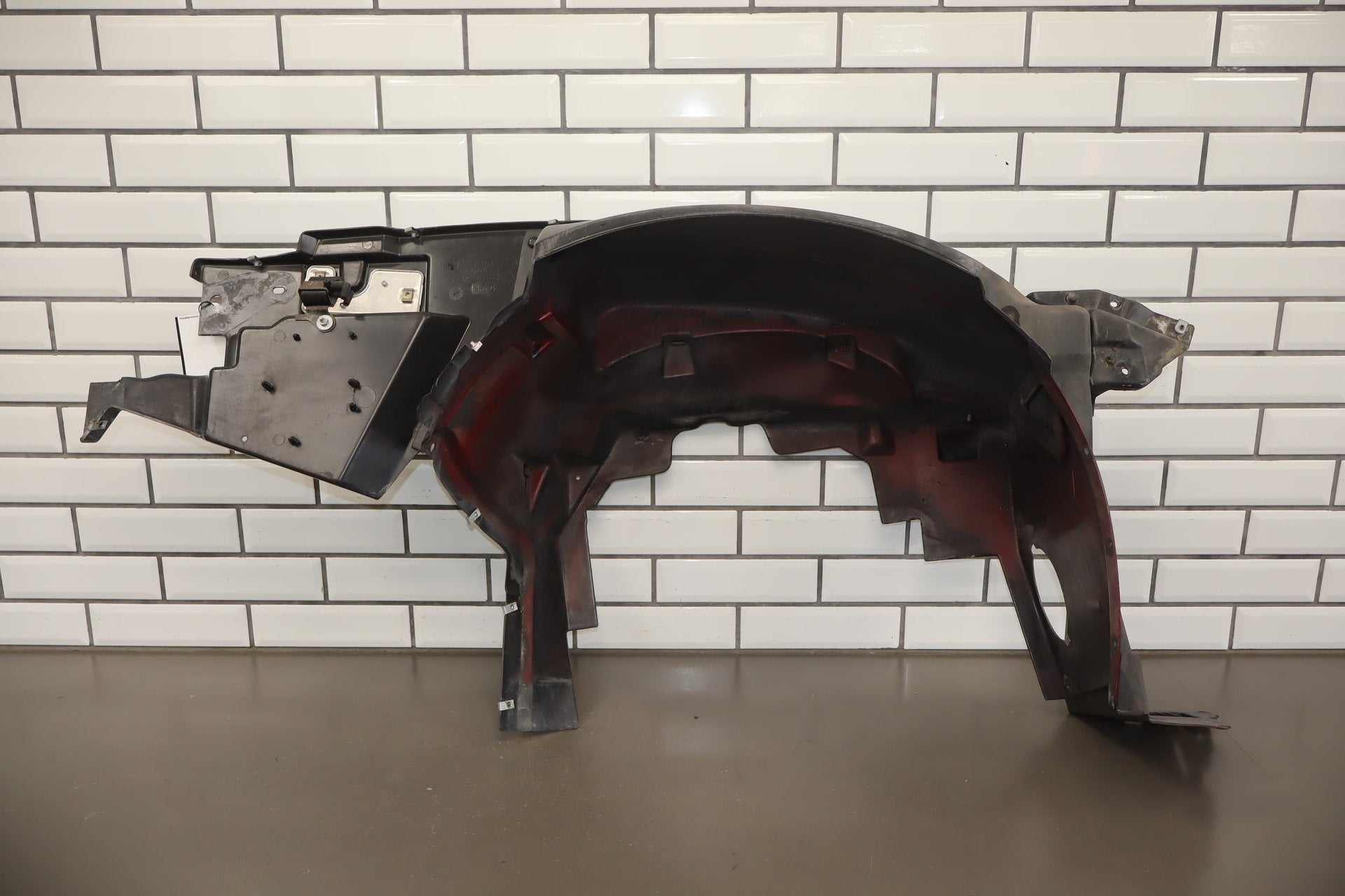 1997-2004 Chevrolet Corvette C5- Passenger Right Wheelhouse Panel